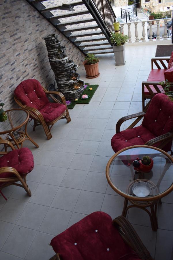 Studios Lia Adults Only -Fully Renovated クリッシ・アモウディア エクステリア 写真