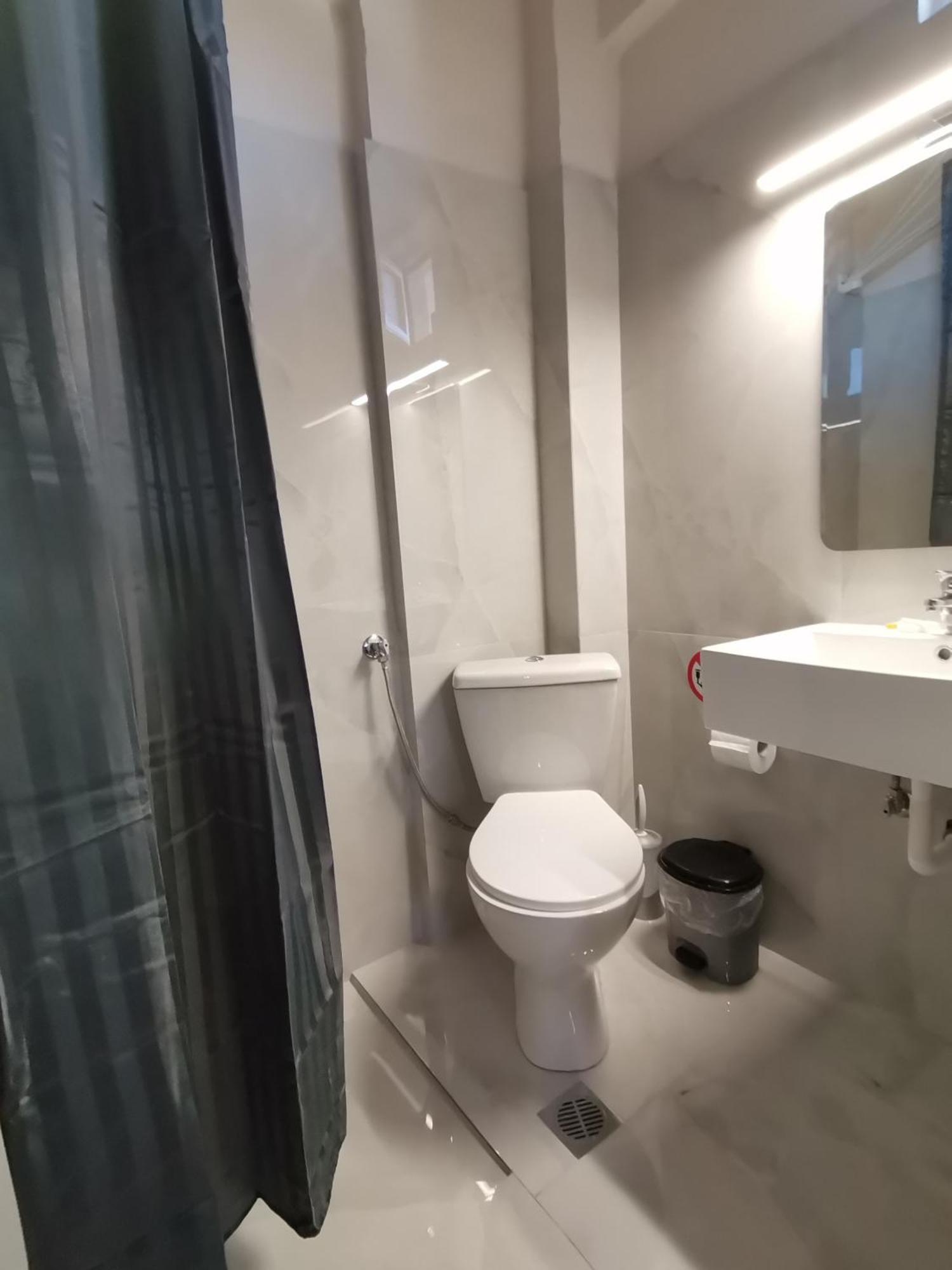 Studios Lia Adults Only -Fully Renovated クリッシ・アモウディア エクステリア 写真
