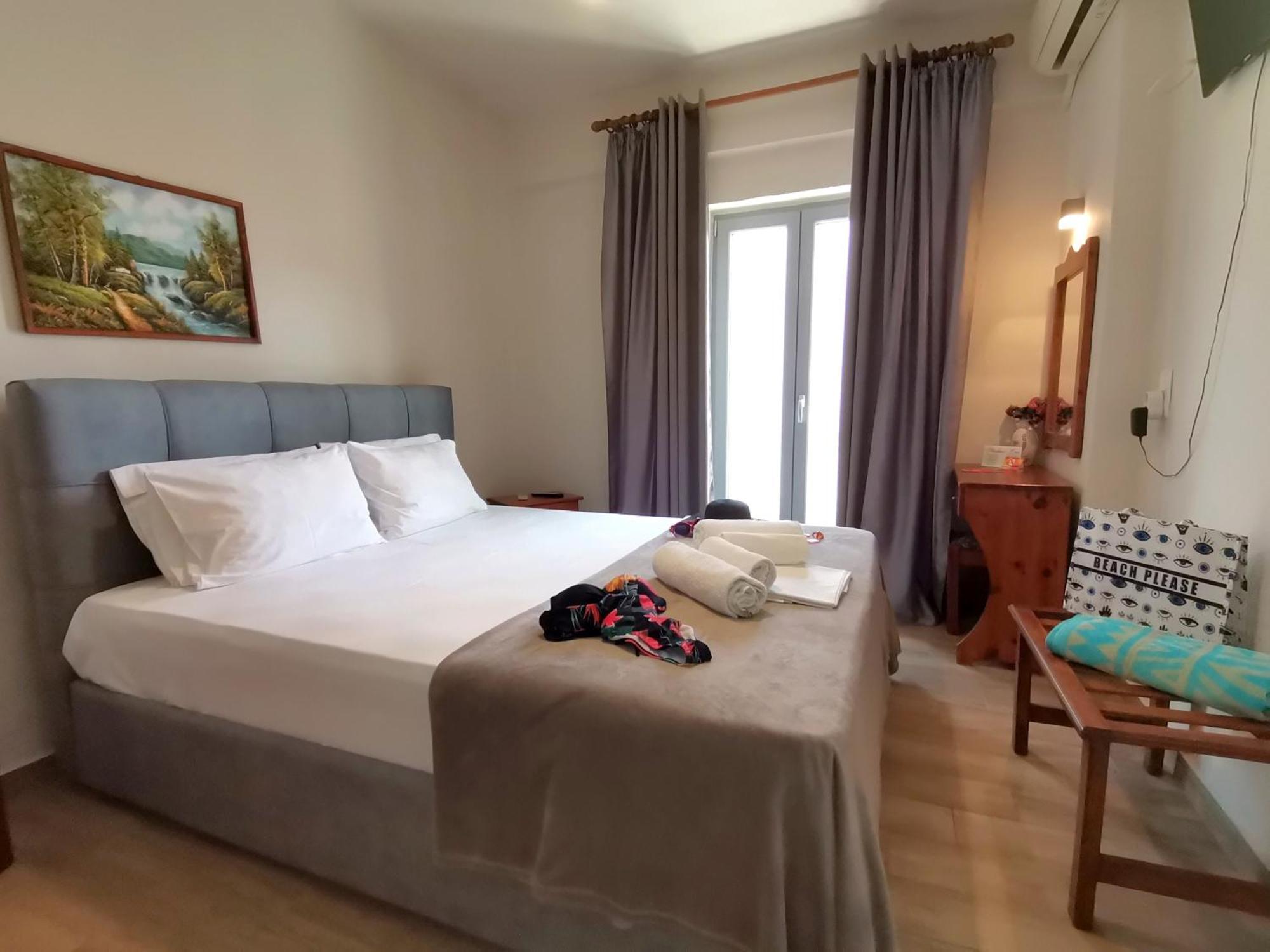 Studios Lia Adults Only -Fully Renovated クリッシ・アモウディア エクステリア 写真