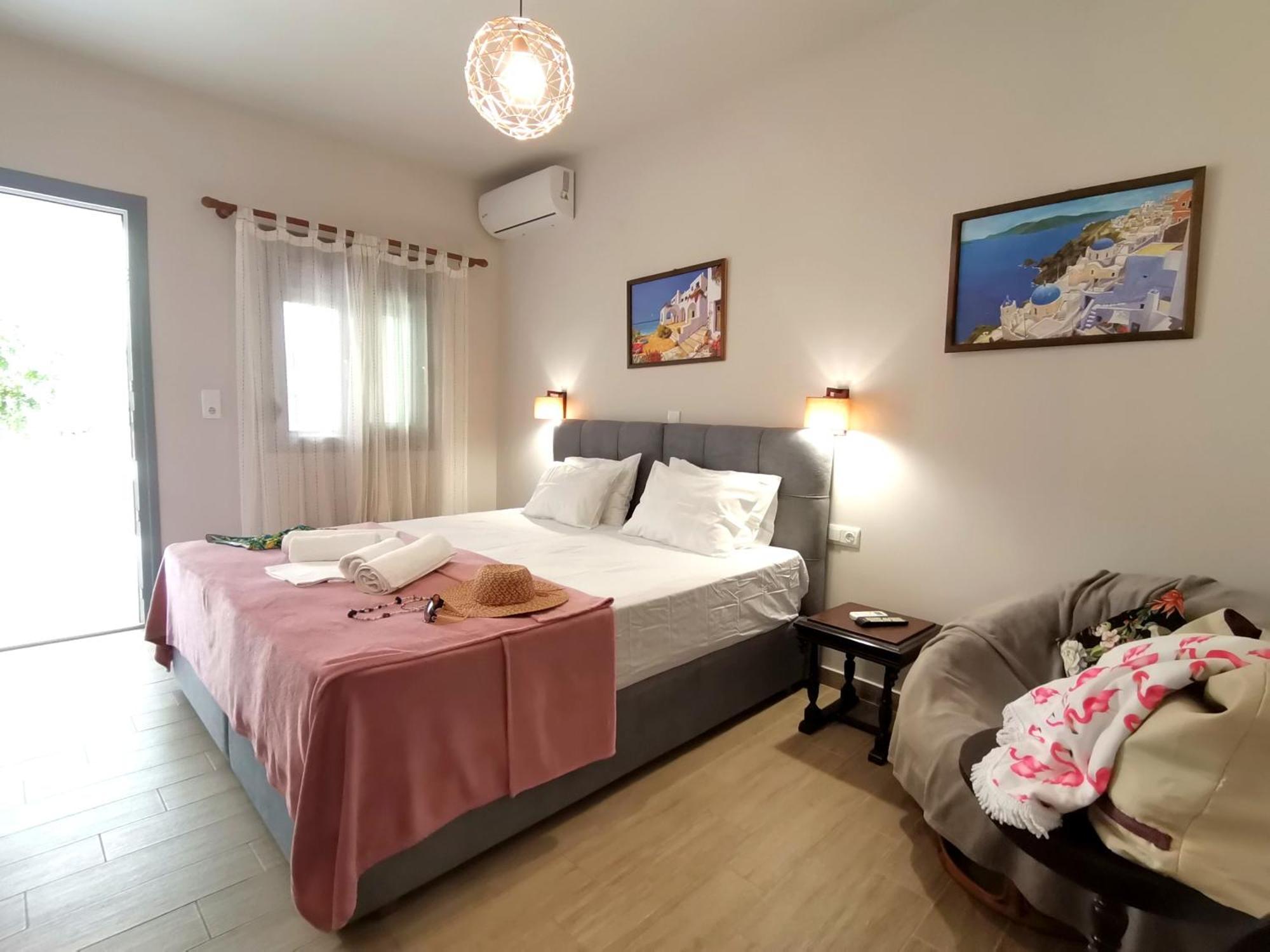 Studios Lia Adults Only -Fully Renovated クリッシ・アモウディア エクステリア 写真