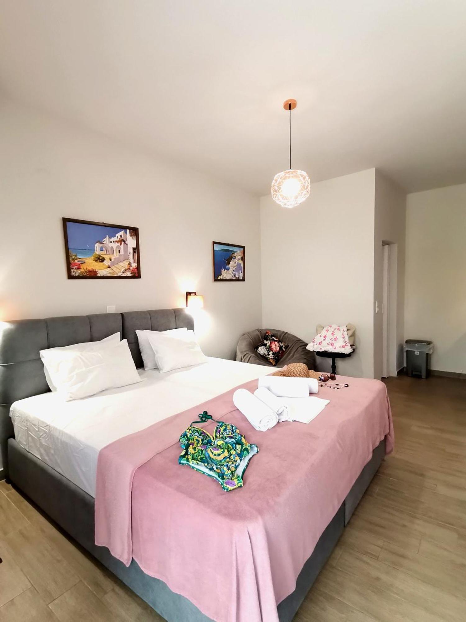 Studios Lia Adults Only -Fully Renovated クリッシ・アモウディア エクステリア 写真