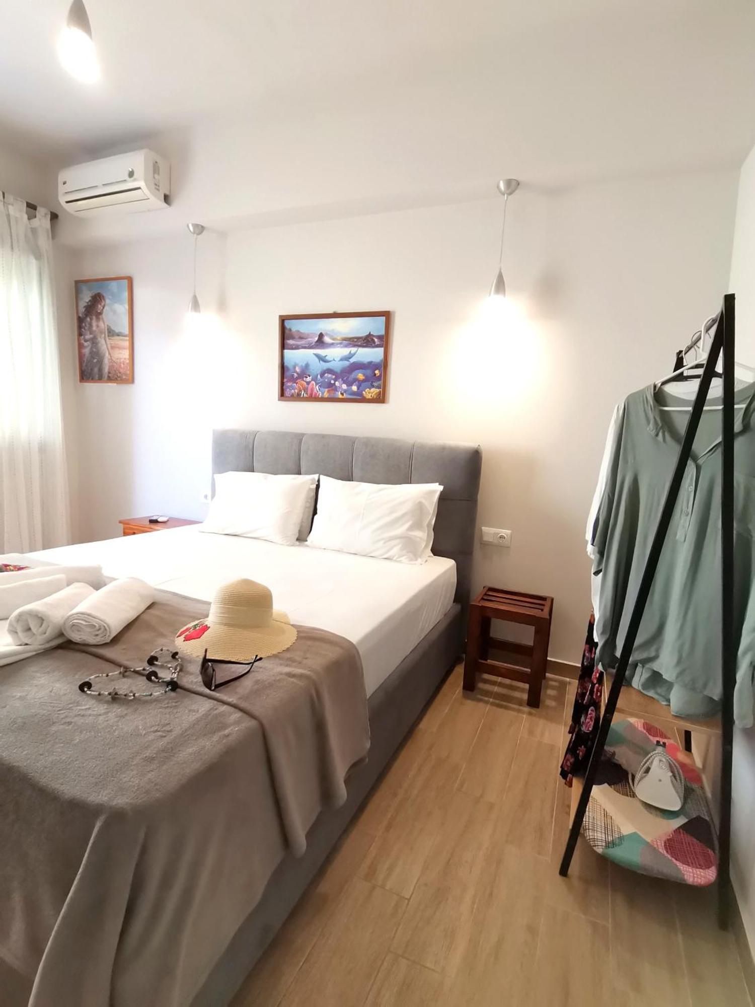 Studios Lia Adults Only -Fully Renovated クリッシ・アモウディア エクステリア 写真