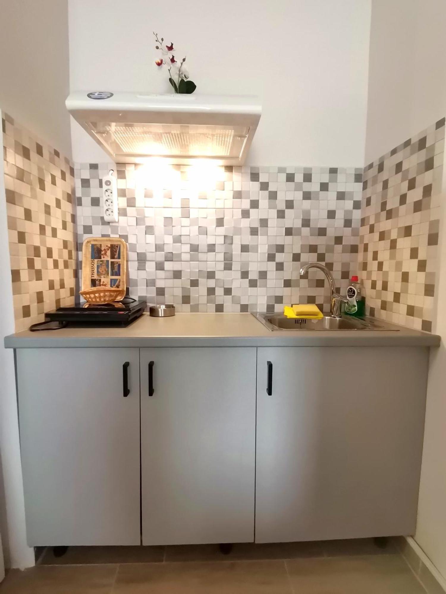 Studios Lia Adults Only -Fully Renovated クリッシ・アモウディア エクステリア 写真